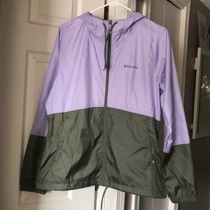 Thin layer Columbia zip up hoodie